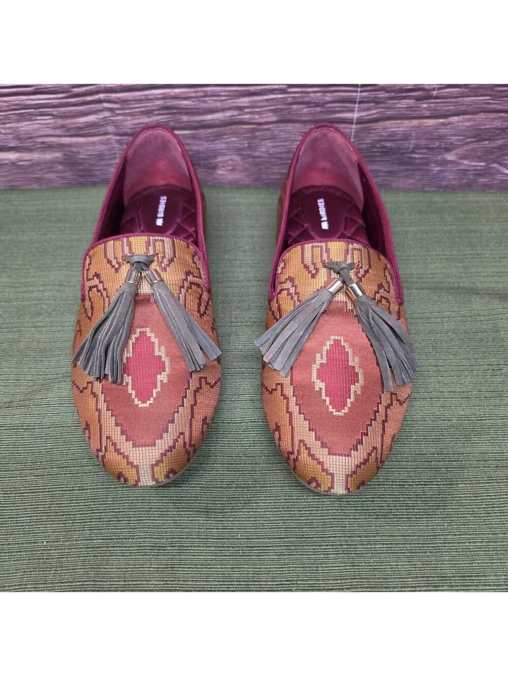 Birdies Starling Flat Women's Rust Tapestry Tassel Loafer Size 10.5